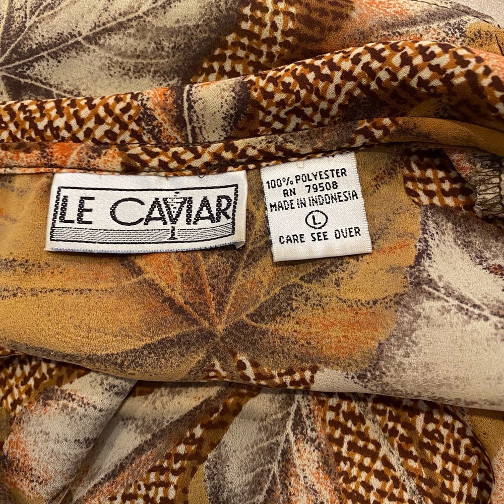 Vintage Leaf Patterned Button Up - image 3